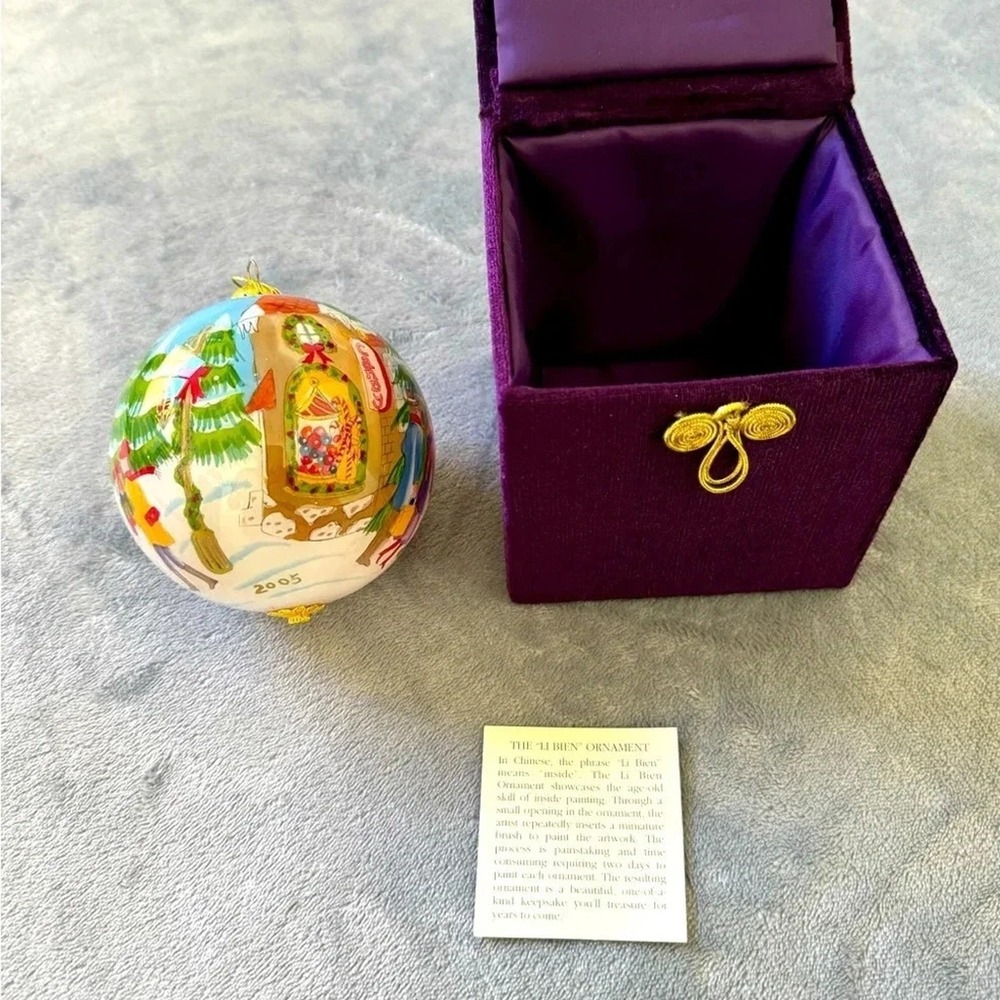 The Li Bien Christmas Ornament‎ 2005 Edition (vintage)
